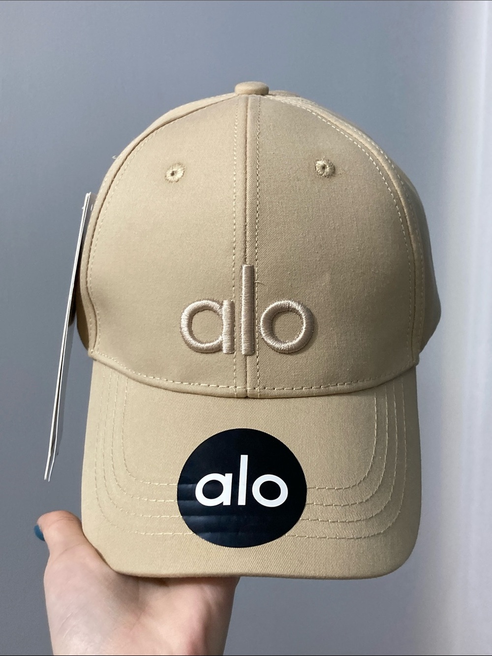 Alo Embroidered Baseball Cap - Beige